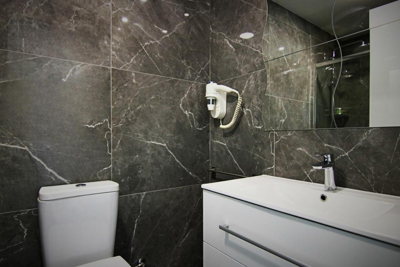 Phaedrus Living: Luxury Suite Nicosia 509 Екстериор снимка